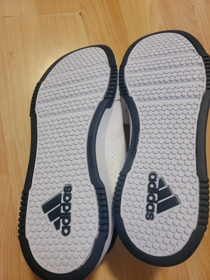 Basket Adidas - photo numéro 3