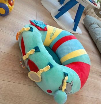 Coussin d’assise Sophie la girafe bébé 