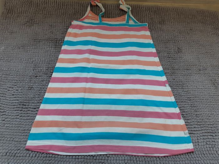Robe 5/6 ans - photo numéro 6