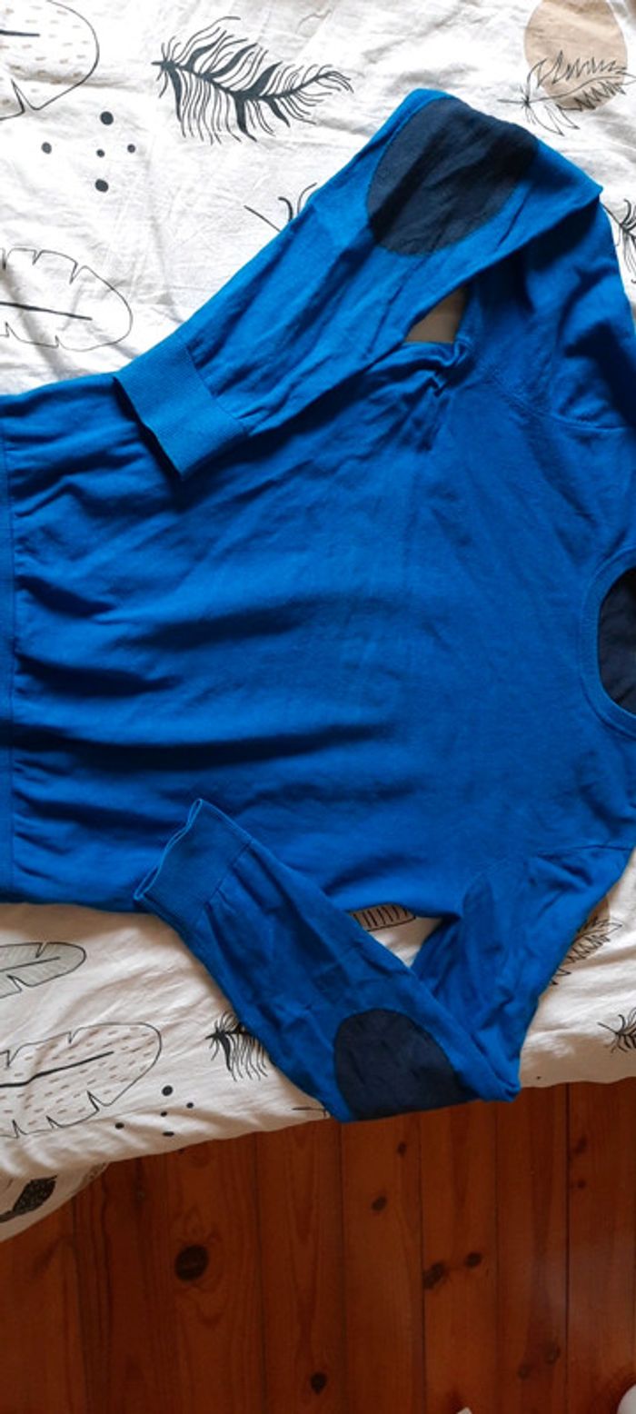 Pull bleu - photo numéro 3