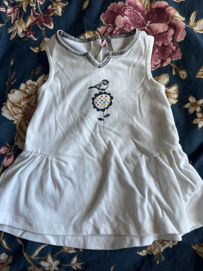 Joli lot de 9 robes d’été + 1 barboteuse 6 mois - photo numéro 3