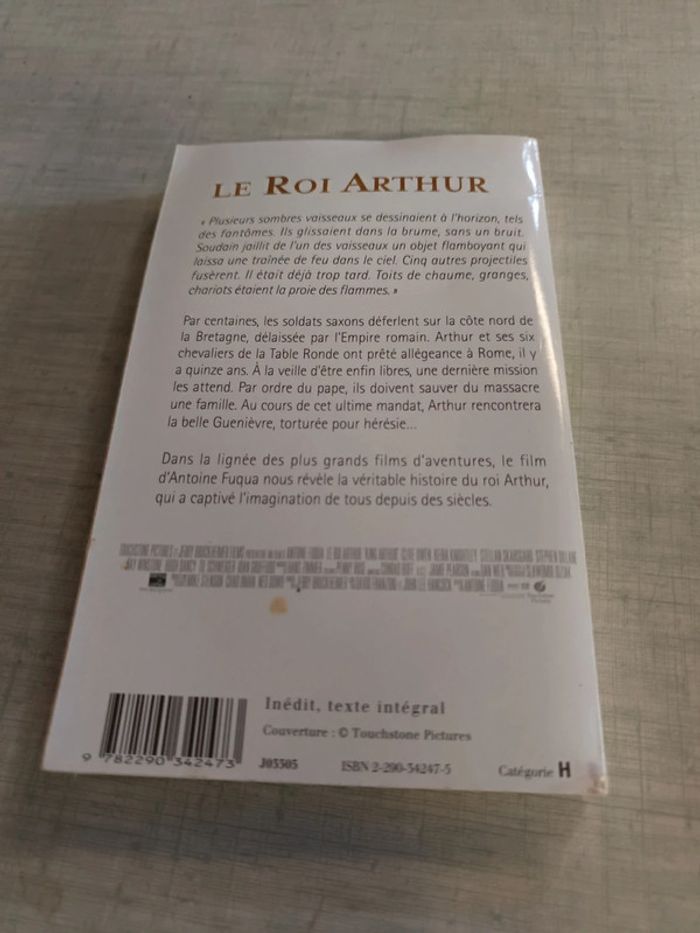 Livre le roi Arthur - photo numéro 2
