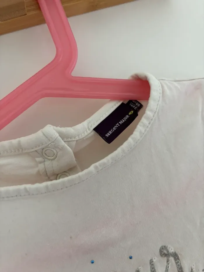 T-shirt crème Sergent Major 98 cm fille – Élégant et en très bon état - photo numéro 2