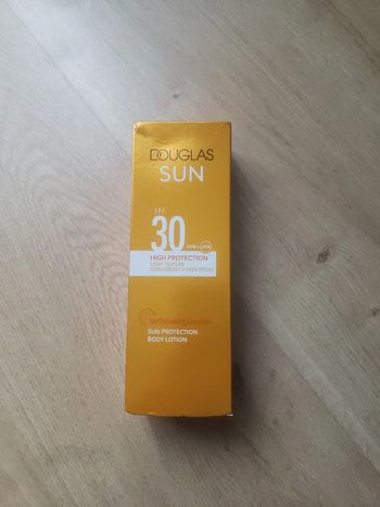 Produit solaire Douglas Sun