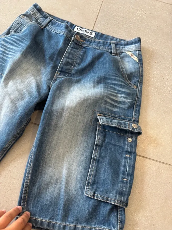 Short en jean Creeks, taille 38, très bon état 40*55cm - photo numéro 2