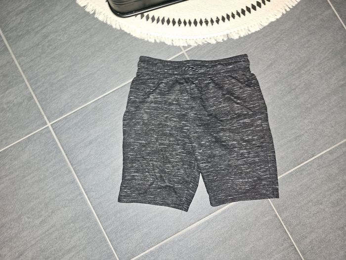 Short garçon 11.12 ans