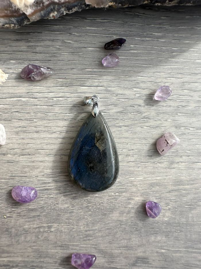 Pendentif en labradorite véritable de Madagascar – Pierre naturelle - photo numéro 3