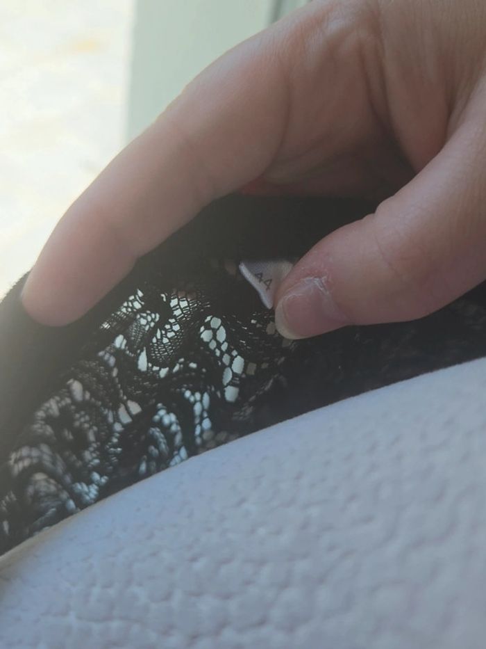 T-shirt en dentelle noir taille 44 - photo numéro 4