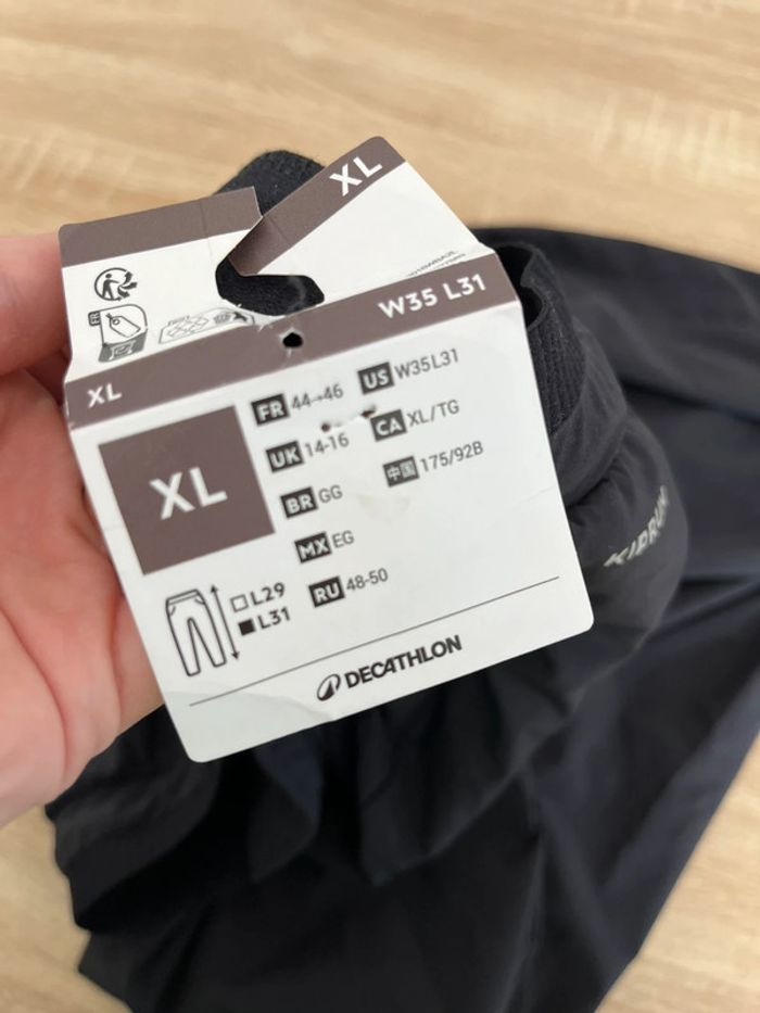 Jogging taille XL décathlon neuf - photo numéro 3