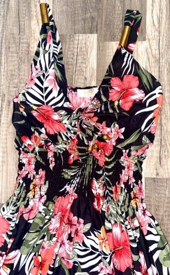 Belle robe longue noir fleurie M/L