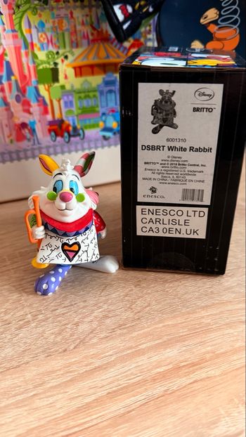 Deux figurines avec boite