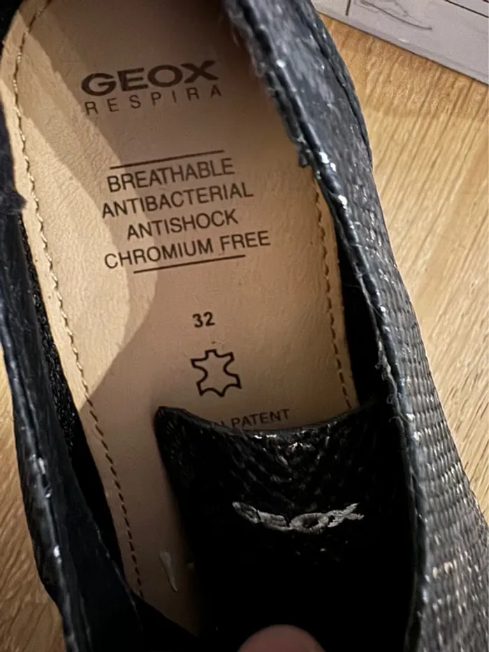 Chaussures enfants Geox J. Casey noir neuve taille 32 - photo numéro 7