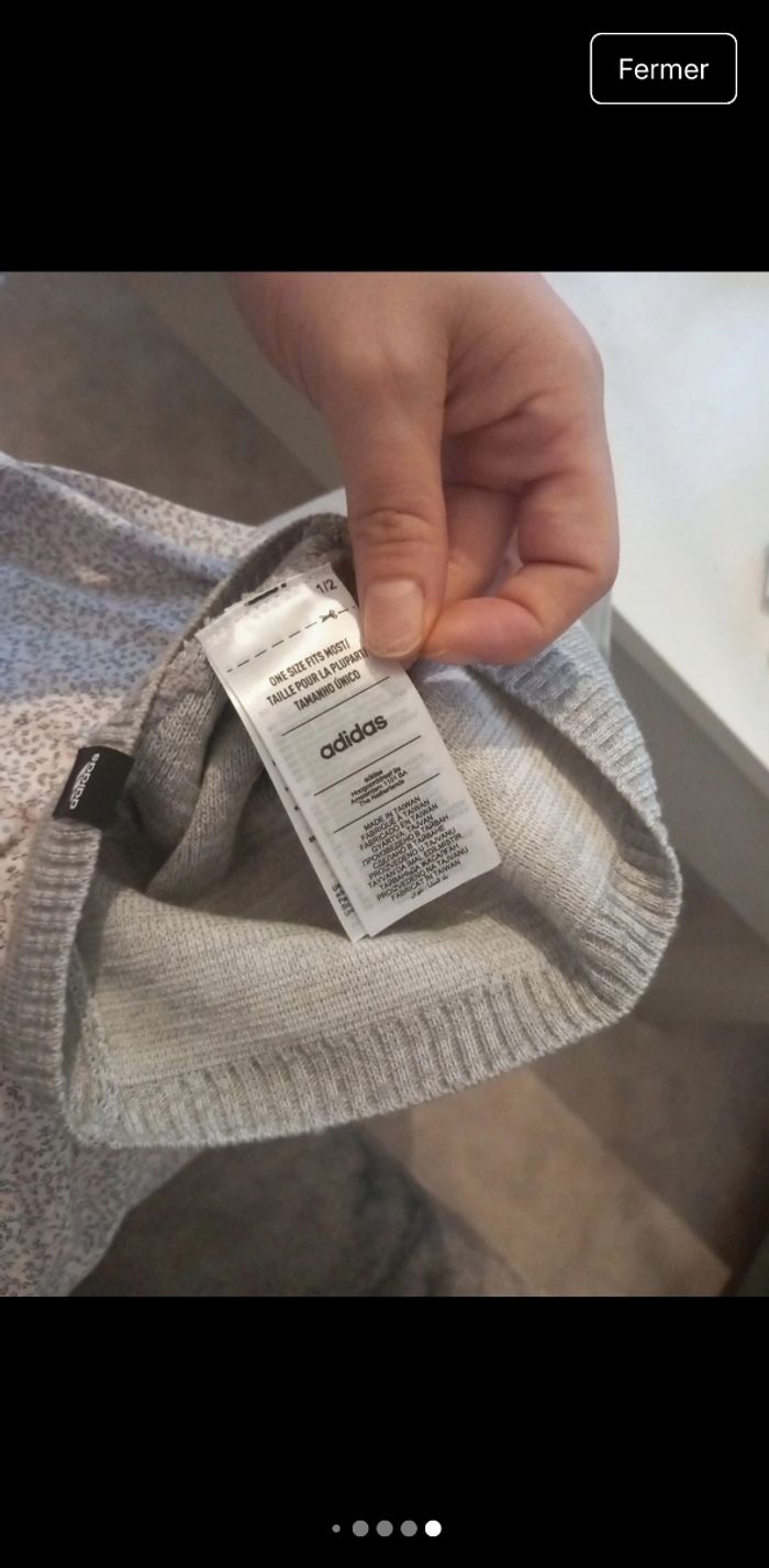 Bonnet Adidas Gris Neuf (Sans Étiquettes) - Style Sportif Décontracté - photo numéro 6