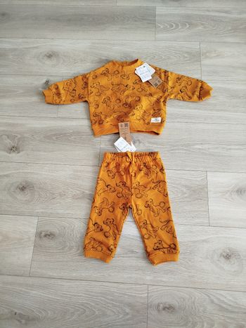 Ensemble Simba 12 mois 73 -76 cm neuf