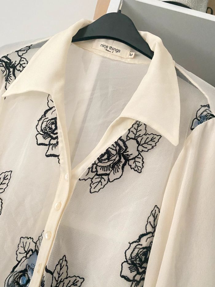 🖤Chemise brodée Taille M - photo numéro 4