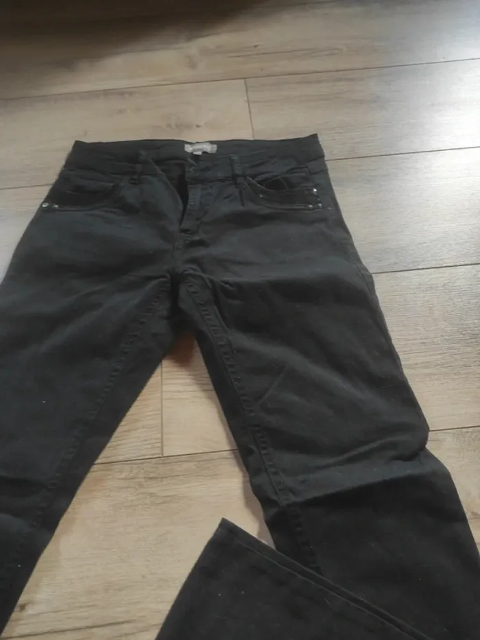 Jean taille 36 - photo numéro 4