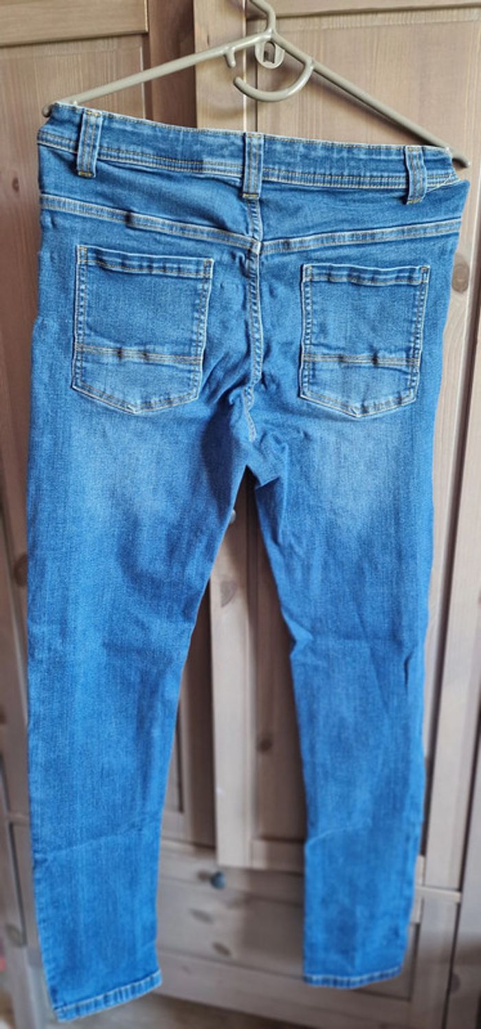 Jeans 16 ans - photo numéro 3