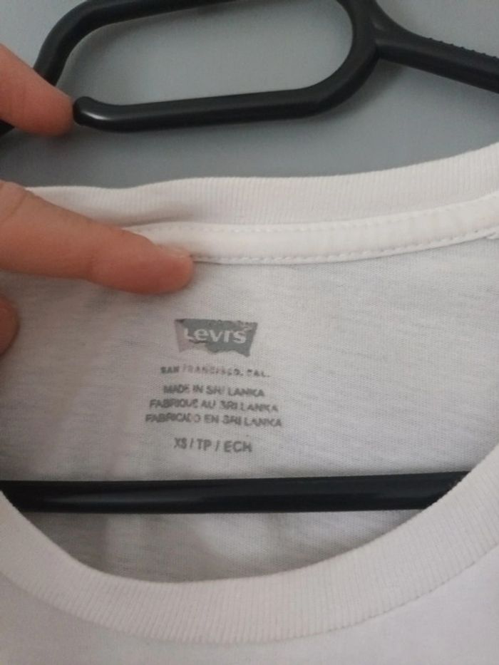 T shirt levi's - photo numéro 4