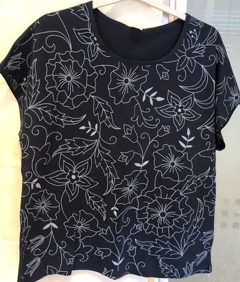 Tee shirt fleuri marine