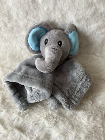 Doudou éléphant gris et bleu