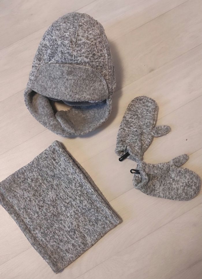 Bonnet + snood + moufles
