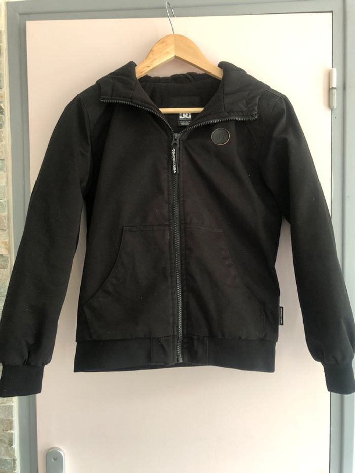 Manteau noir DC 12 ans