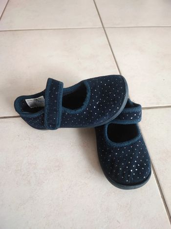 Chaussons/ballerines avec scratch fille Tooti taille 24 comme Neuf (78)