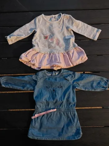 Lot 2 robes 6 mois