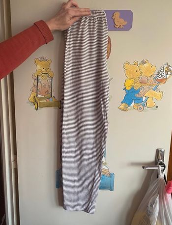 Pantalon de pyjama gris et blanc à rayures, taille 12 ans, marque La Halle.