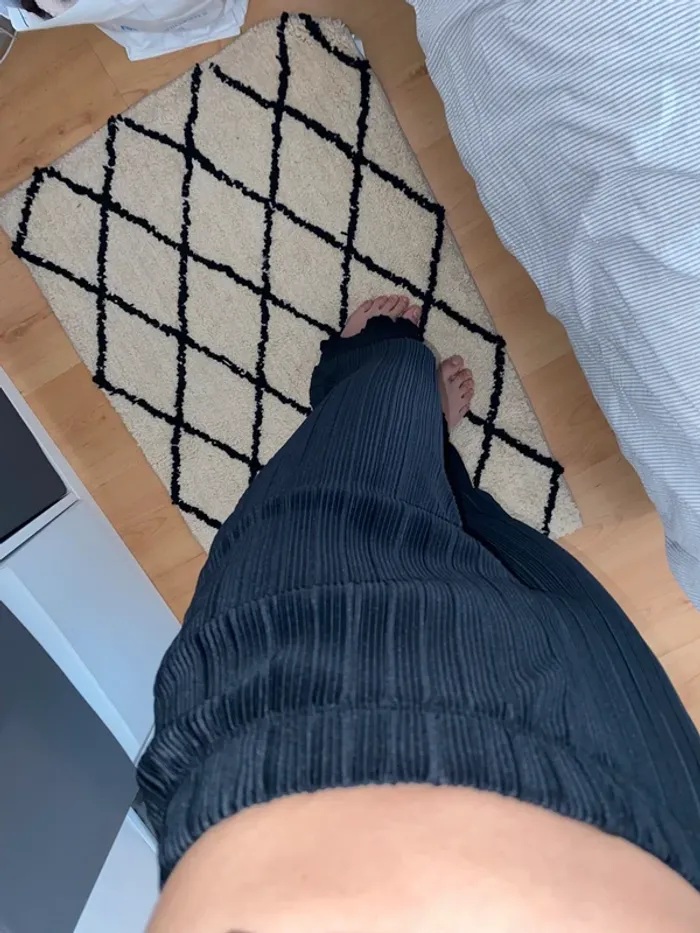 Pantalon plissé patte d’éléphant H&M - photo numéro 4