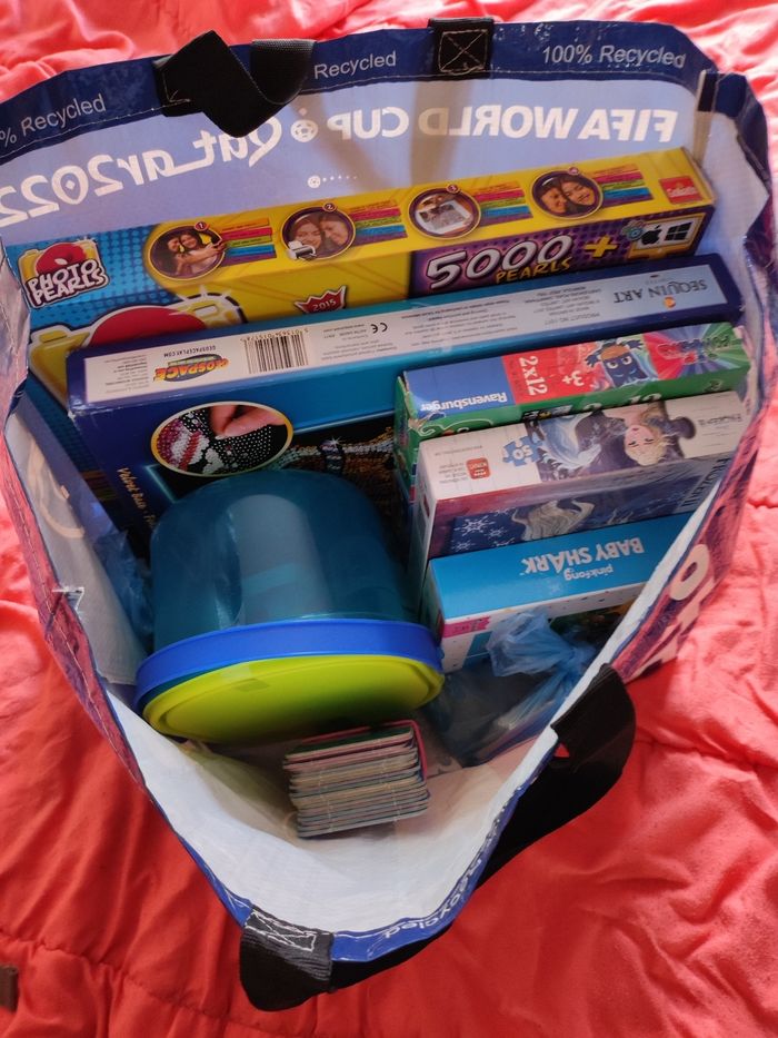 Lots différents jouer puzzle perle mémo