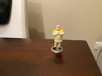 Figurine très rare roi cendrillon disney