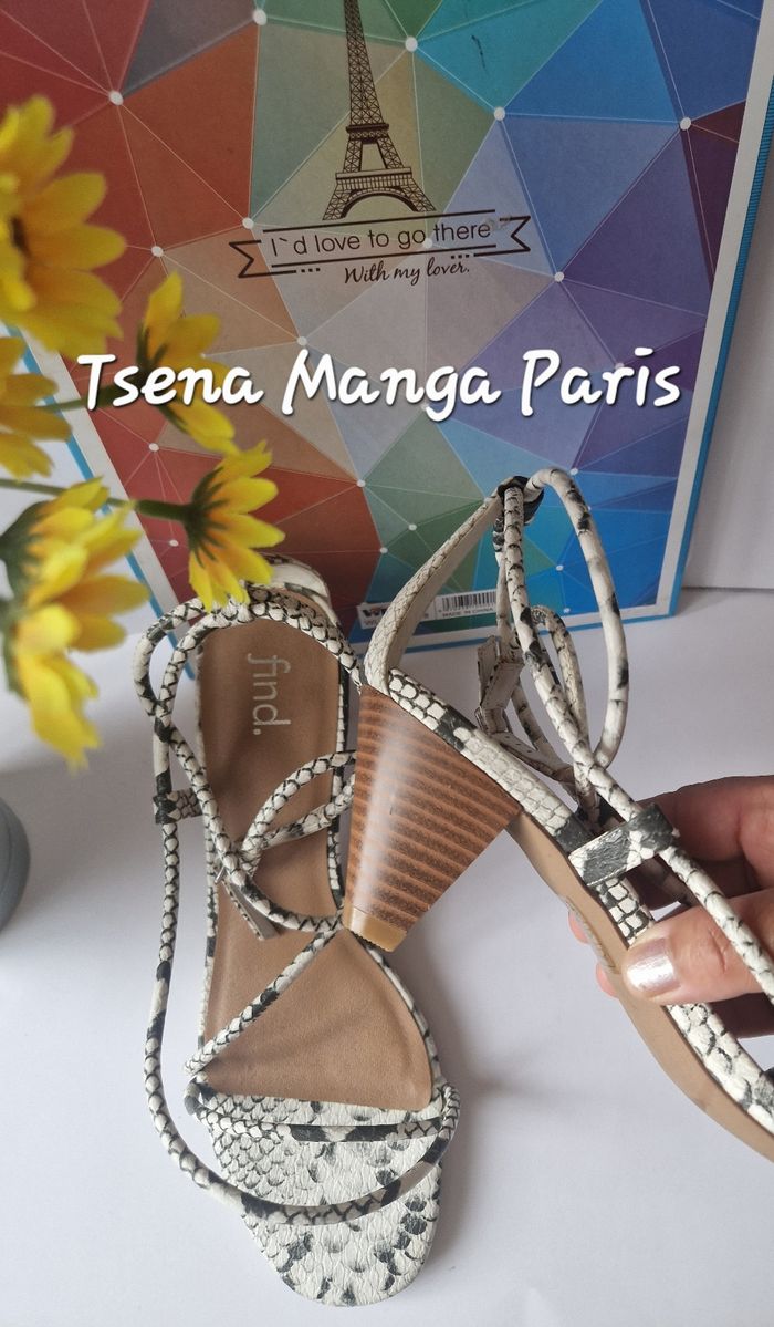 Sandales nu-pieds à talons - photo numéro 2