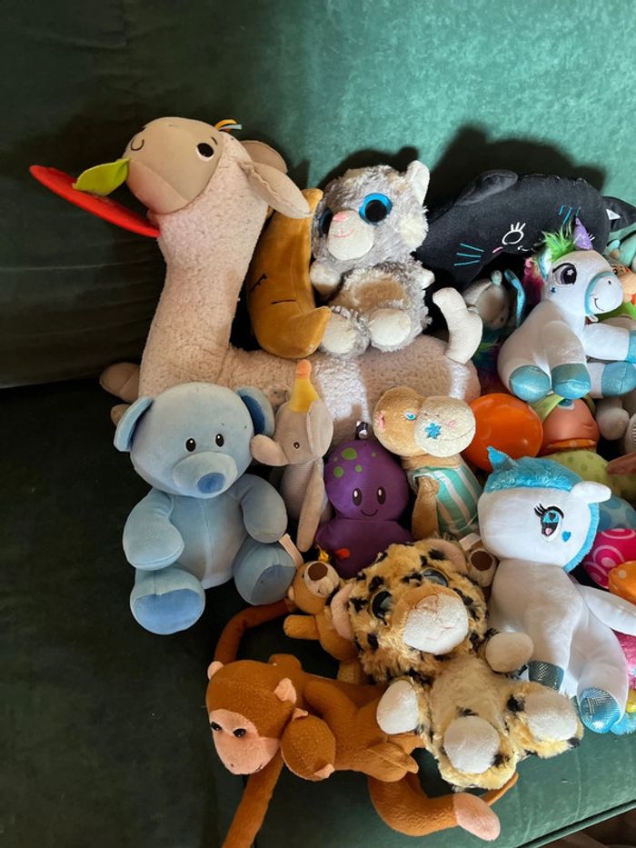 Gros lot peluches et doudous - photo numéro 2