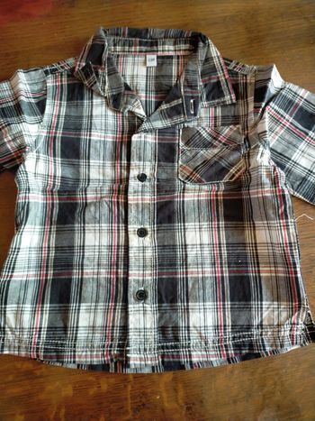 Jolie chemise à carreaux 23 mois