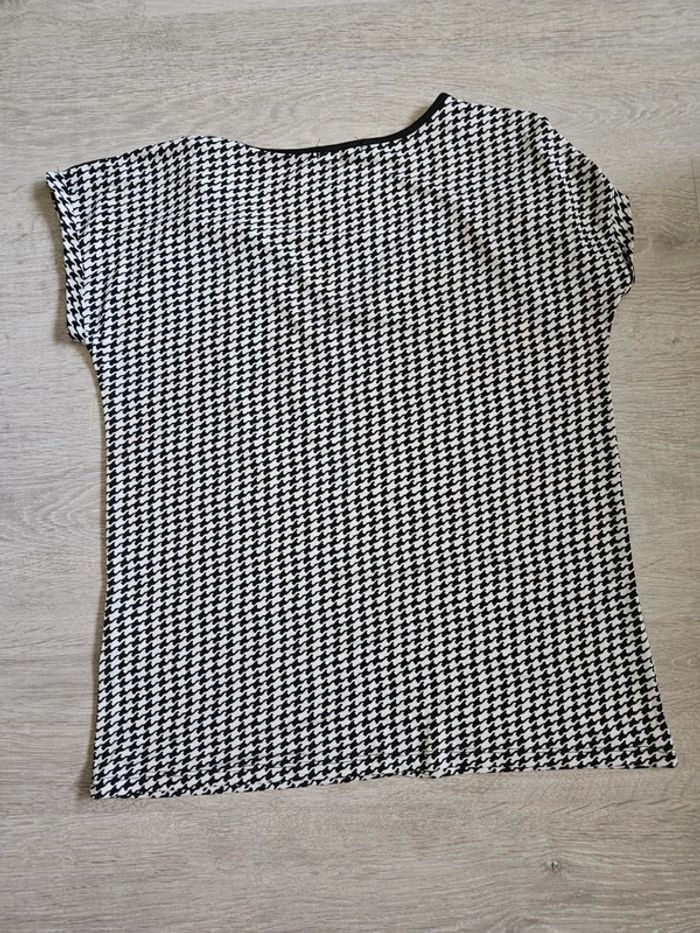 T-shirt femme neuf manche courte taille M - photo numéro 2