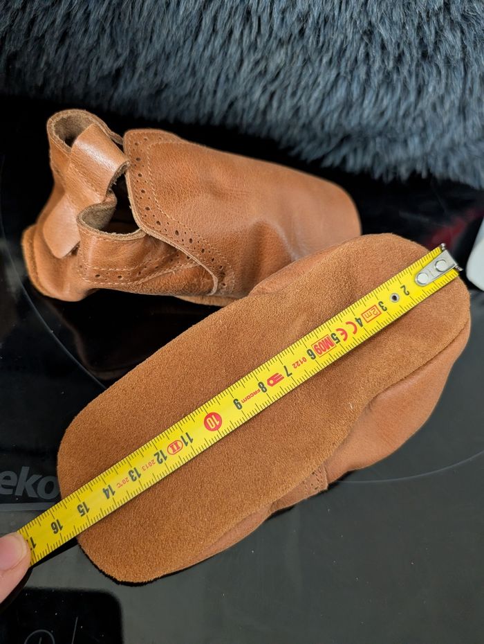 Chaussons enfant tout cuir doux et souple. Taille 22 - 23. Neuf. Lola Palacios - photo numéro 9