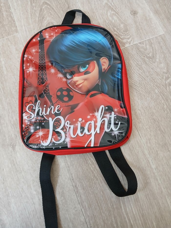 Sac à dos neuf miraculous
