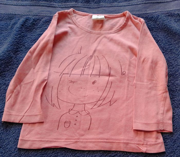 Lot de 2 tee-shirts + une jupe - photo numéro 2