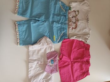 Ensemble t-shirt et short taille 3 ans