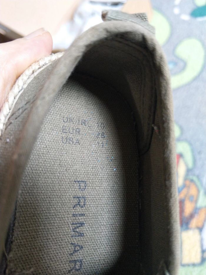 Chaussures type espadrilles de chez Primark pointure 28 - photo numéro 3