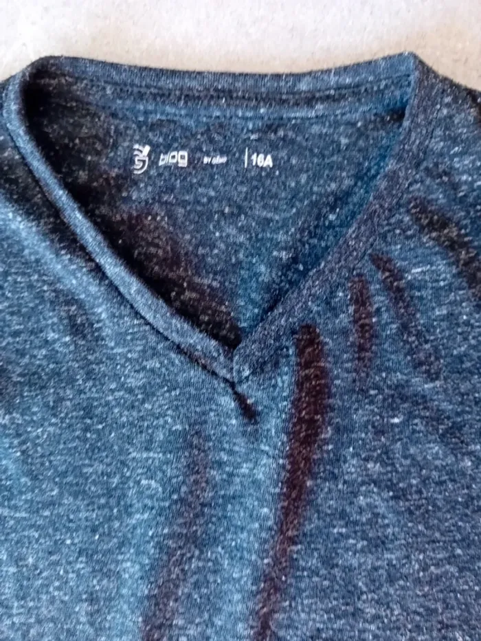 T-shirt gris anthracite taille 16 ans - photo numéro 2