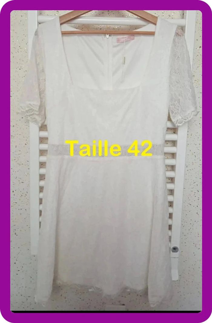 Robe en dentelle crème NLY Eve Taille 42