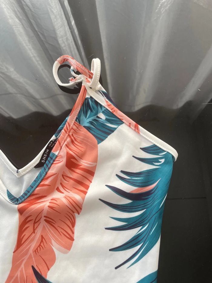 Joli maillot de bain en taille M - photo numéro 3