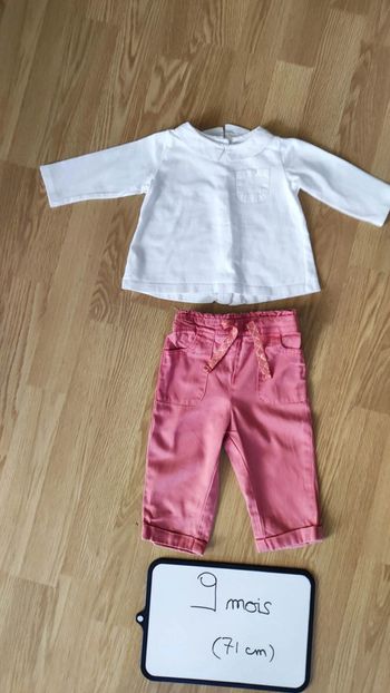 t-shirt à manches longues + pantalon taille 9 mois