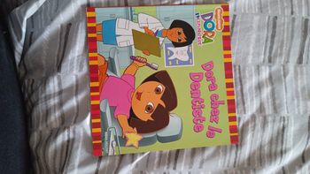 Livre dora l'exploratrice chez le dentiste