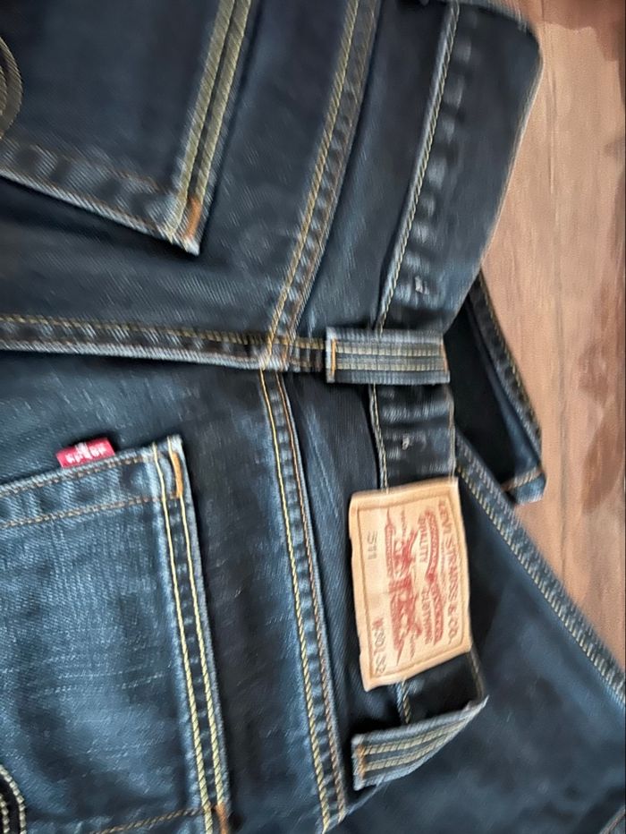 Vends jeans Levis 29/32  30/32 - photo numéro 2