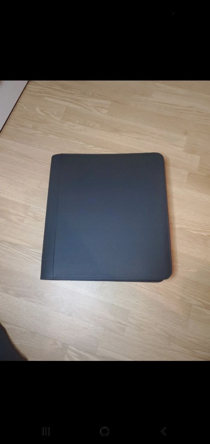 Classeur carte gradé 60 carte pokemon neuf