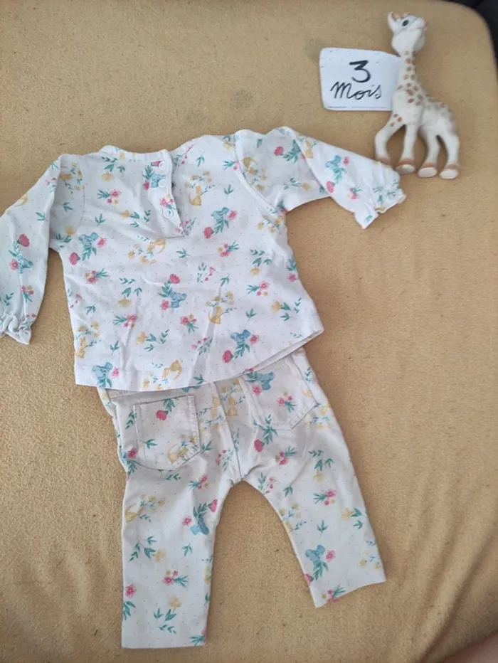 Ensemble pantalon et haut fleuri - photo numéro 8
