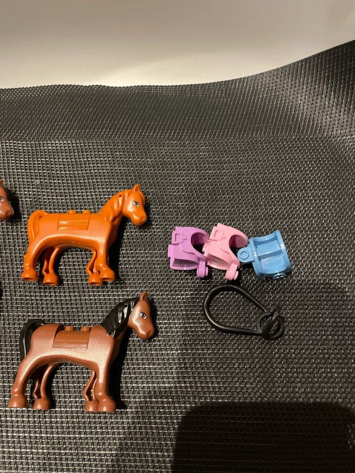 Lego lot minifigures chevaux avec selles officiel pièces détachées ranch ferme écurie city figurines - photo numéro 3